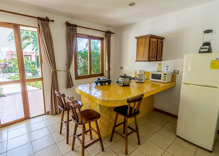 Hotel Villa Hermosa 3*