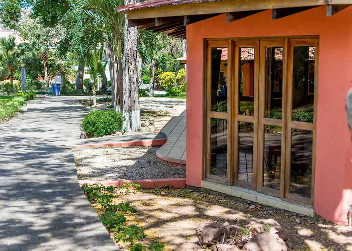 Hotel Villa Hermosa 3*
